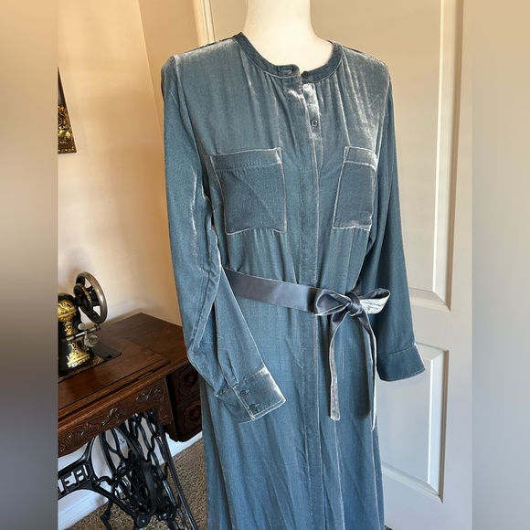Soft Surroundings Citadel Velvet Shirt Dress - Picture 6 of 10